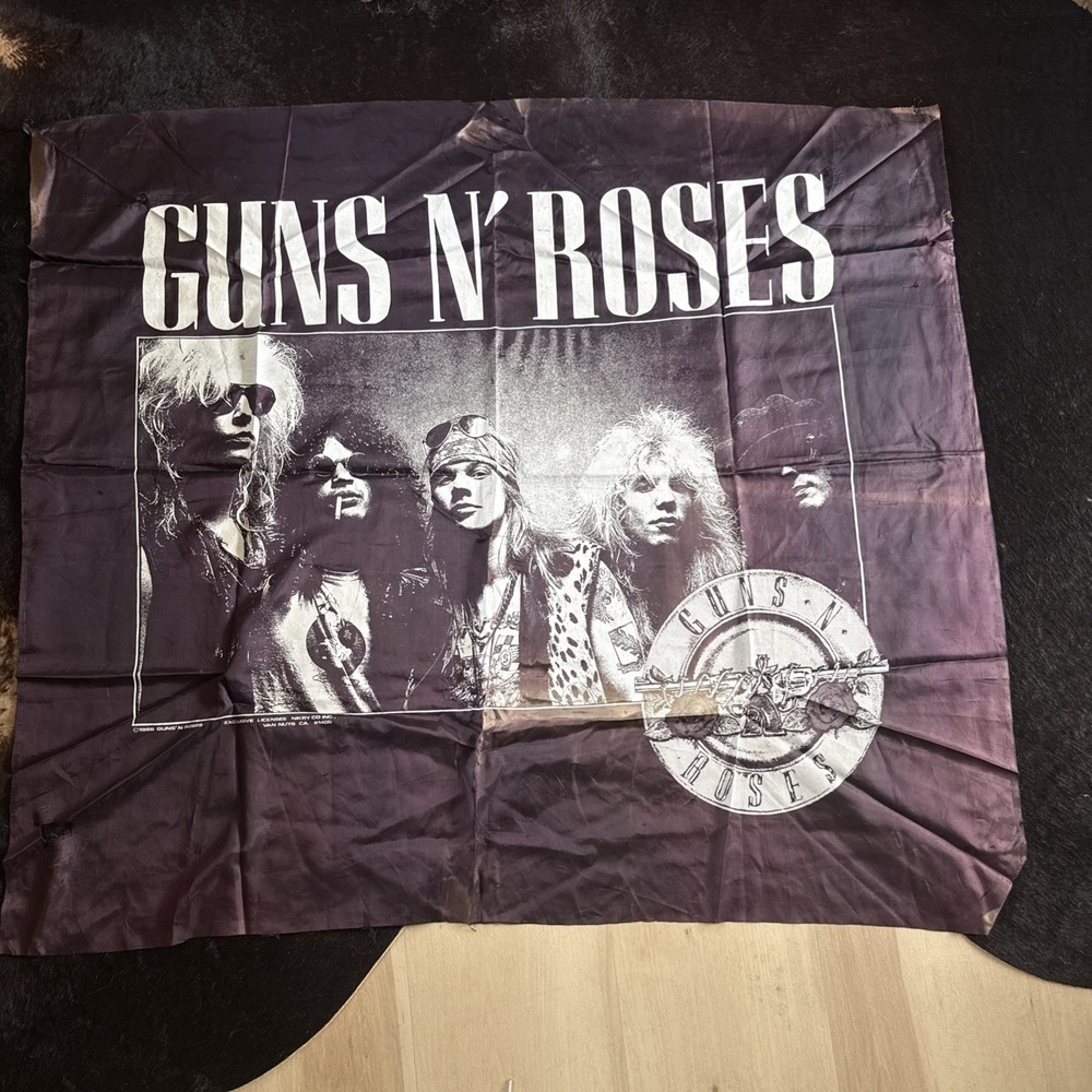 Vintage GUNS N AND ROSES Banner FLAG Tapestry WALL HANGING Poster AXL Slash 1988 - Picture 4 of 16